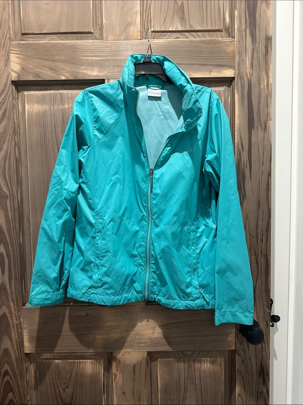 Columbia Lightweight Teal Windbreaker/raincoat - Women